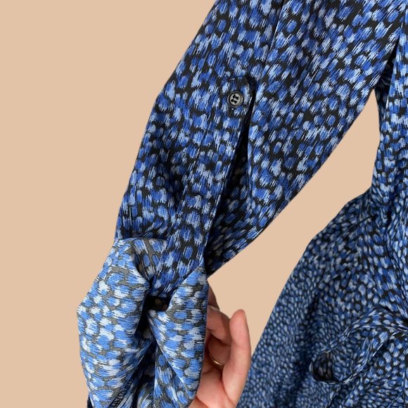 Navy - Abstract Animal Print - Collared Shirt Dress - Picture 3 of 8